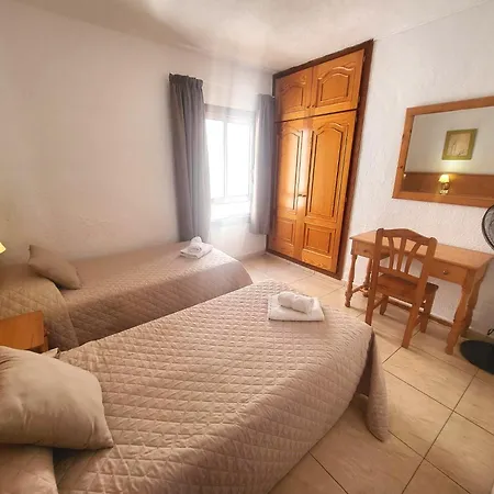 Floritas 3 Apartment